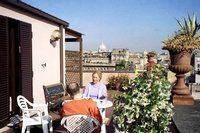 Click to see big picture (700x467 pixels; 93 KB)