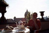 Click to see big picture (700x467 pixels; 51 KB)