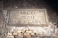 Click to see big picture (700x467 pixels; 95 KB)