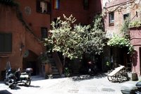 Click to see big picture (700x467 pixels; 94 KB)