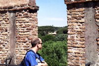 Click to see big picture (700x467 pixels; 123 KB)