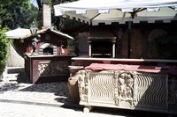 Click to see big picture (700x467 pixels; 86 KB)