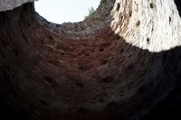 Click to see big picture (700x467 pixels; 71 KB)