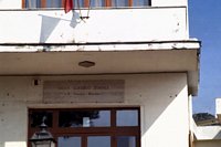 Click to see big picture (700x467 pixels; 51 KB)