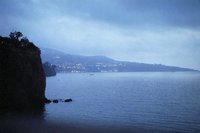 Click to see big picture (700x467 pixels; 49 KB)