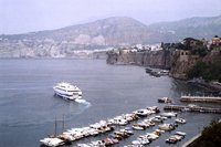 Click to see big picture (700x467 pixels; 75 KB)