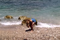 Click to see big picture (700x467 pixels; 94 KB)