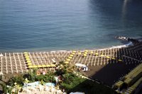 Click to see big picture (700x467 pixels; 87 KB)