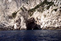 Click to see big picture (700x467 pixels; 128 KB)