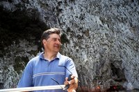 Click to see big picture (700x467 pixels; 107 KB)