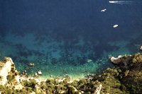 Click to see big picture (700x467 pixels; 74 KB)