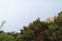 Click to see big picture (700x467 pixels; 54 KB)