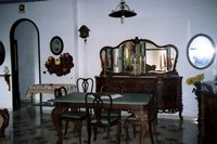 Click to see big picture (700x467 pixels; 65 KB)