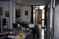 Click to see big picture (700x467 pixels; 60 KB)