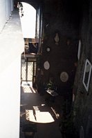 Click to see big picture (333x500 pixels; 28 KB)