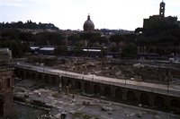 Click to see big picture (700x467 pixels; 63 KB)