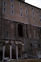 Click to see big picture (333x500 pixels; 37 KB)